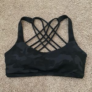 Lululemon free to be wild bra
